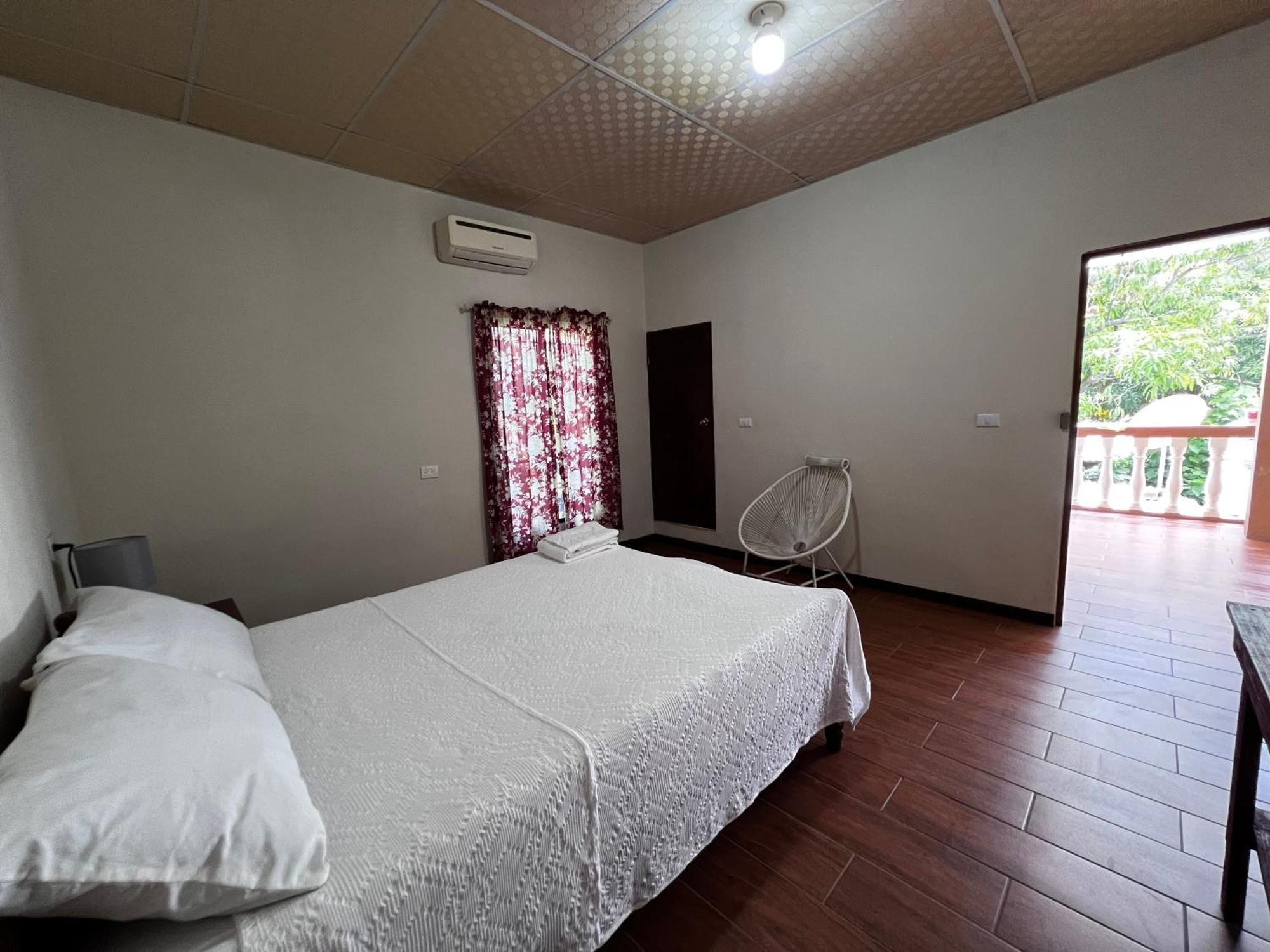 Ibania Hostal Tamanique Extérieur photo